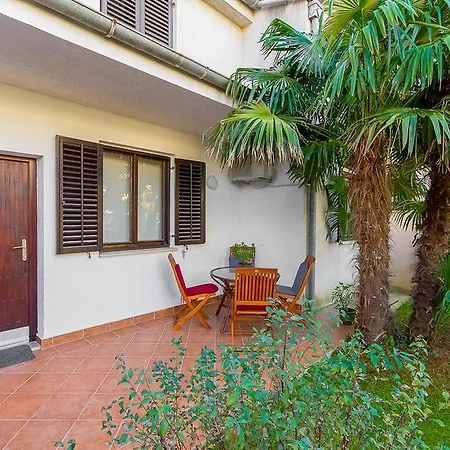 Slavica Apartman Póla
